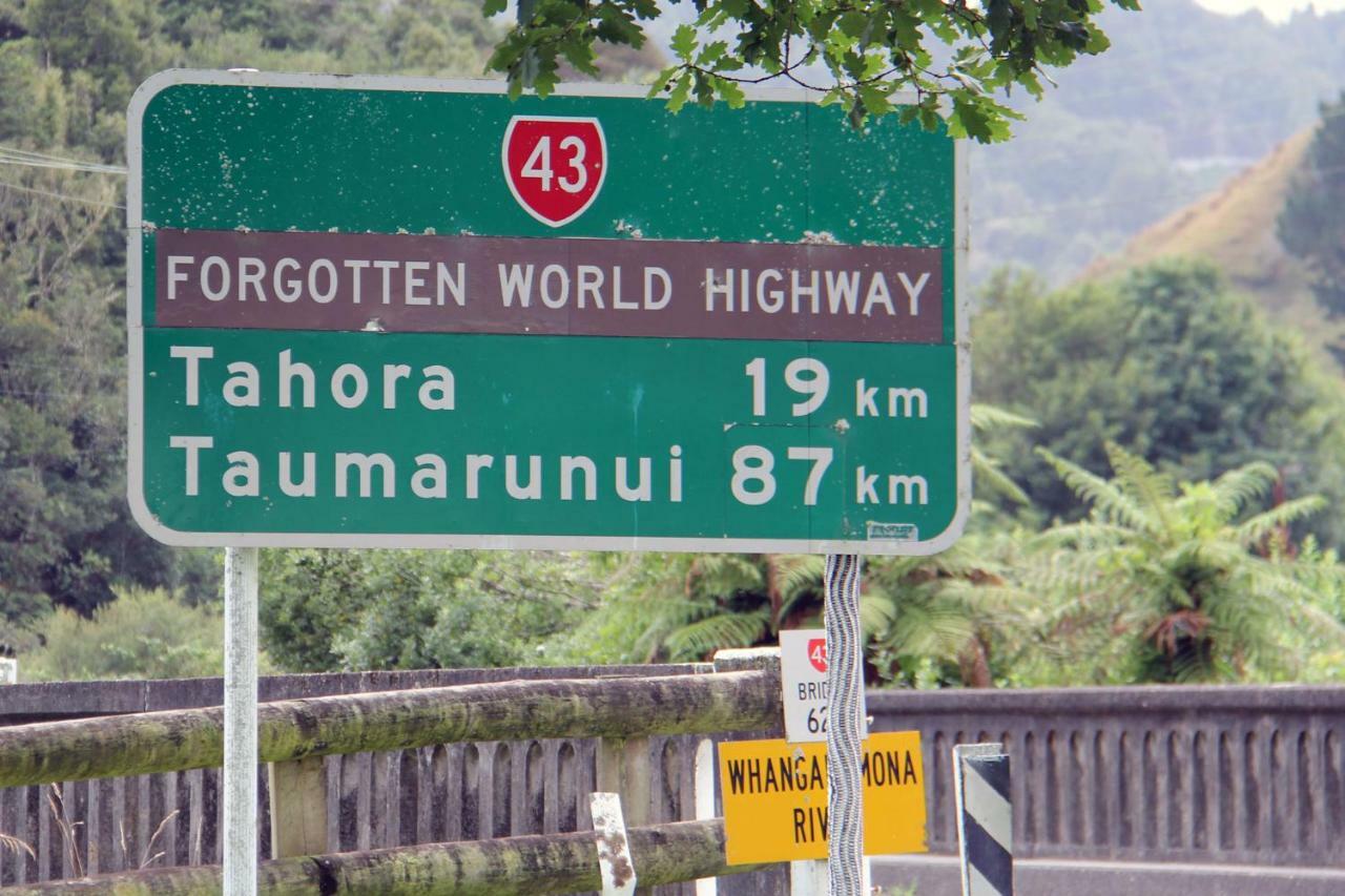 Whanga Bridge House Whangamomona Buitenkant foto